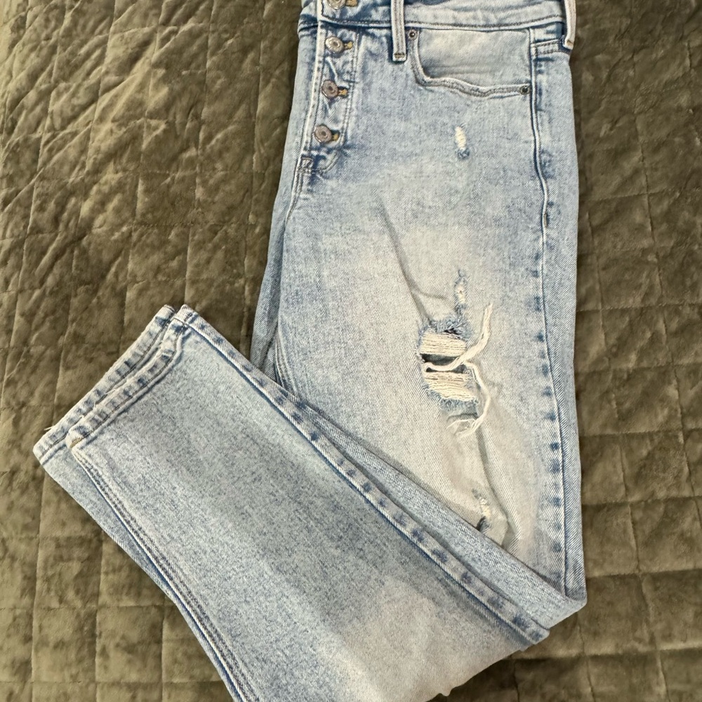 Old Navy High Rise Blue Jeans Distressed Vintage Look